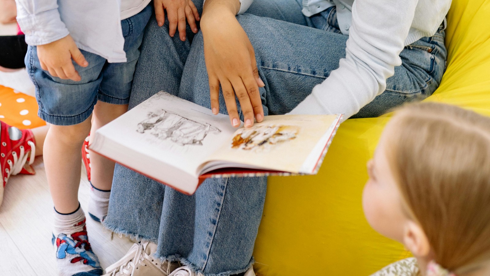 sviluppo cognitivo e lingua dei segni nei bambini